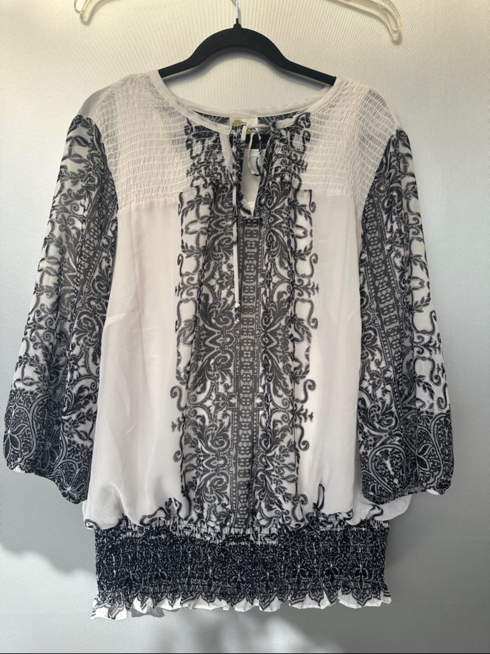 Fig and Flower Floral Print Blouse Top Size 3X Tie Neck 3/4 Sleeve Cinched Hem